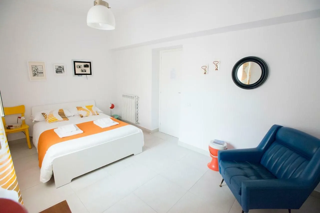 Interno16Holidayhome Naples 0*,  Italy